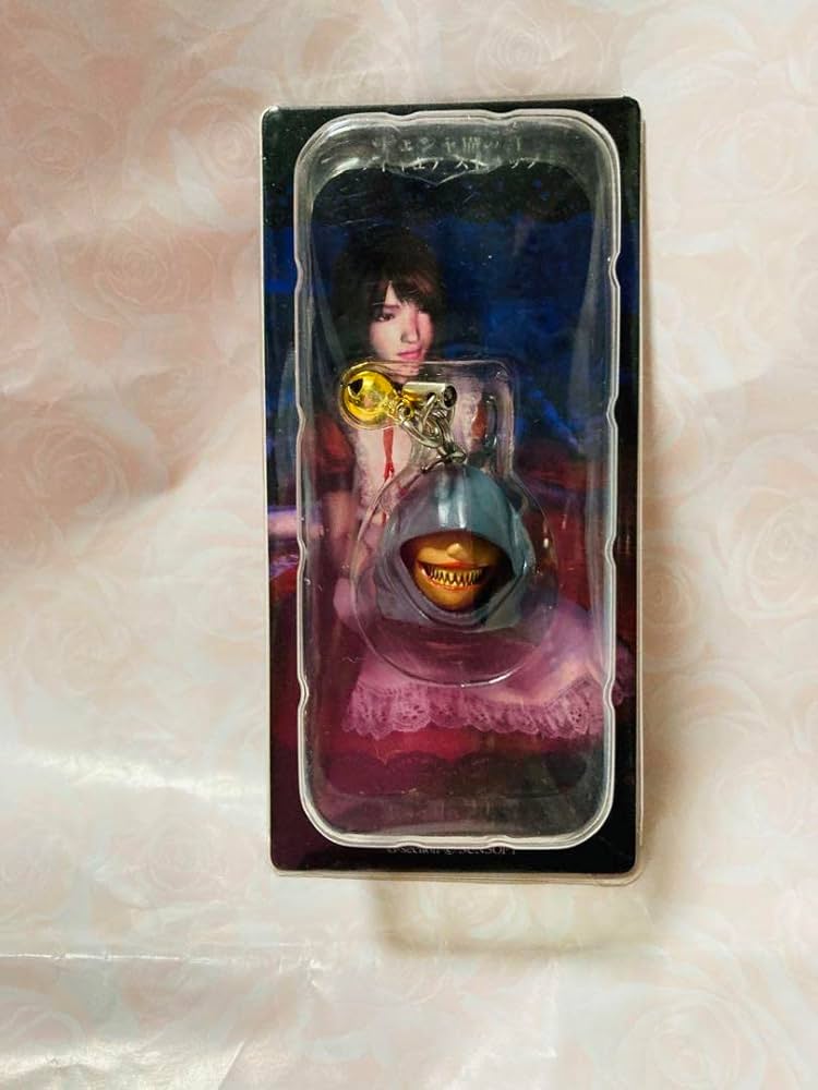 歪みの国のアリス　ラバーキーホルダー　チェシャ猫 新品・未開封】歪みの国のアリス チェシャ猫の首ストラップ 蒔絵